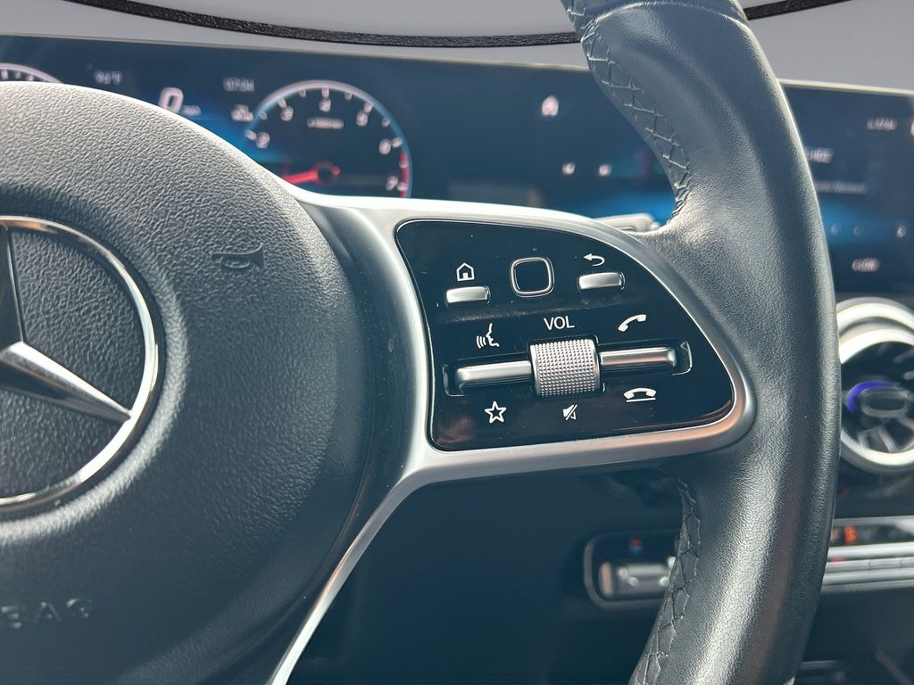 Thumbnail: 2023 Mercedes-Benz GLA - 23