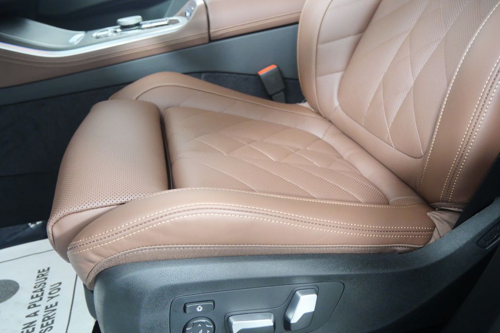 Thumbnail: 2026 BMW X5 - 9