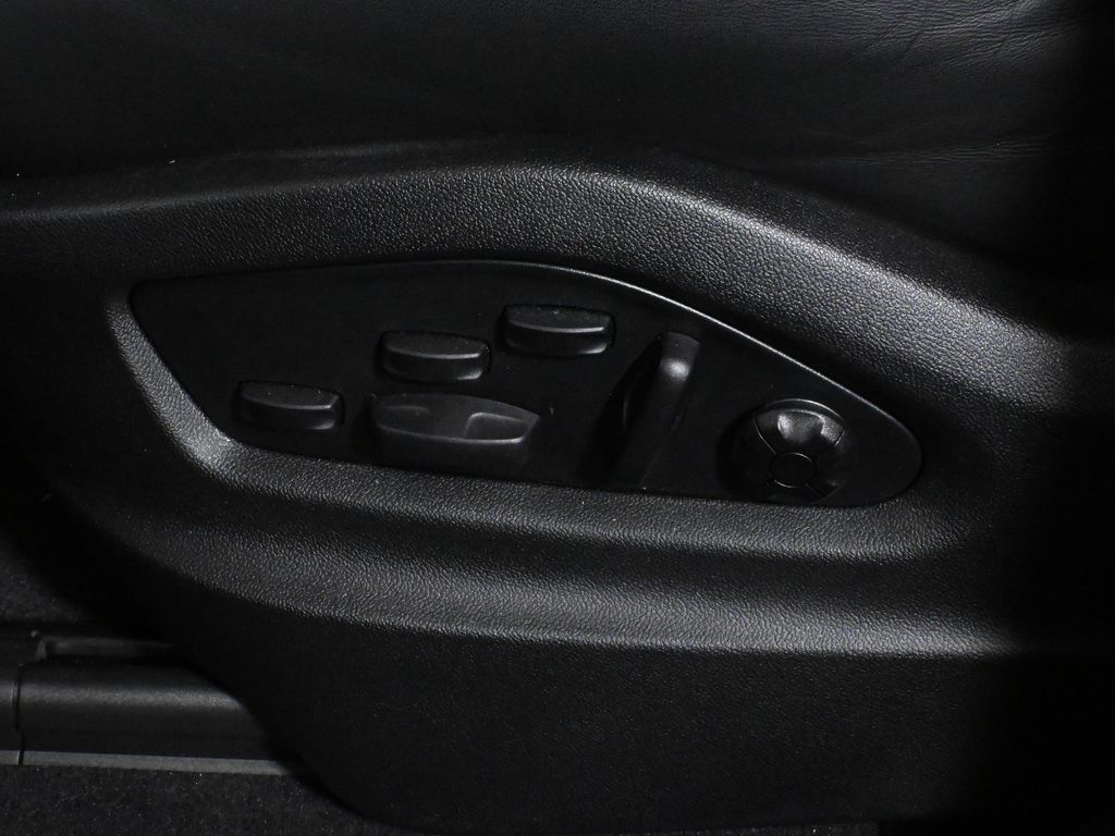 Thumbnail: 2025 Porsche  - 31