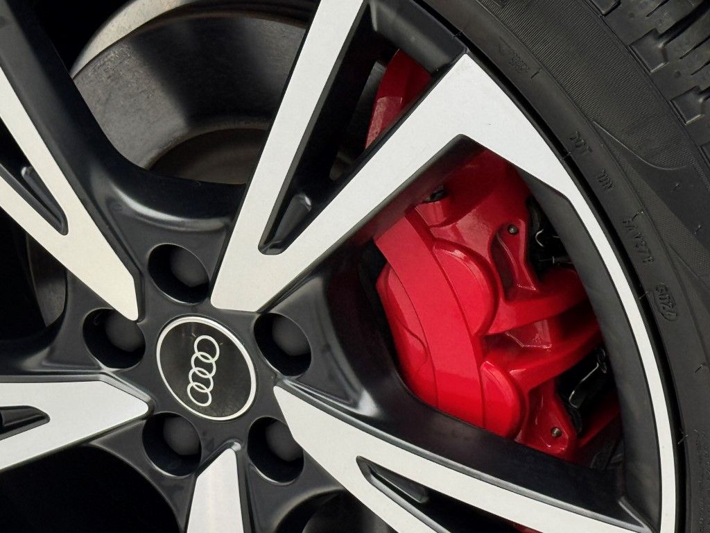 Thumbnail: 2025 Audi Q5 - 8