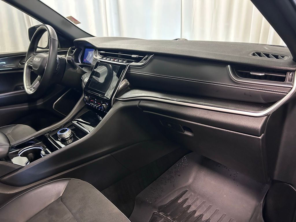 used 2022 Jeep Grand Cherokee L car, priced at $26,284