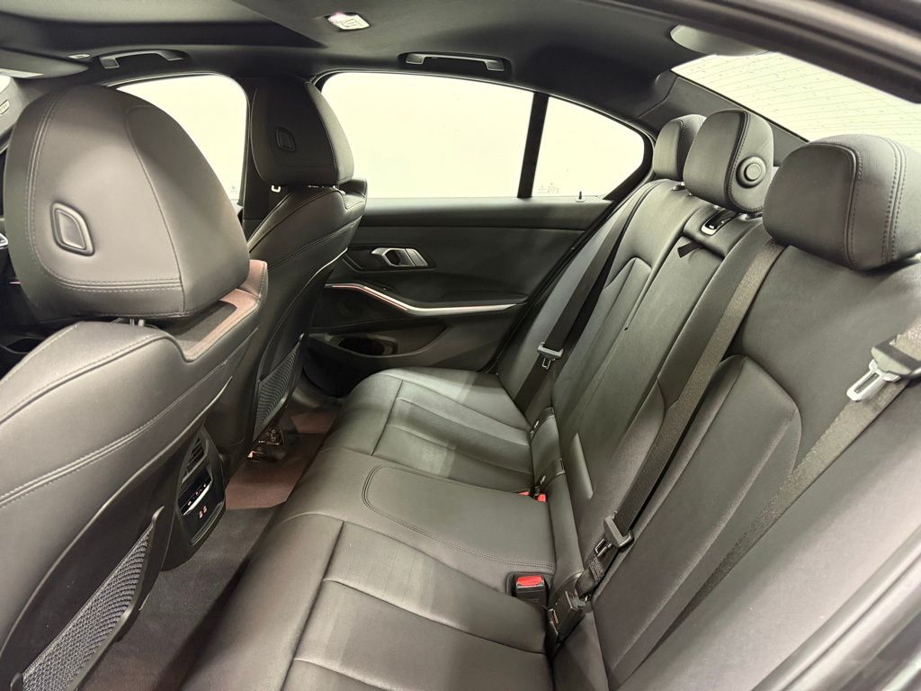 2021 BMW 3 Series 330i xDrive 21