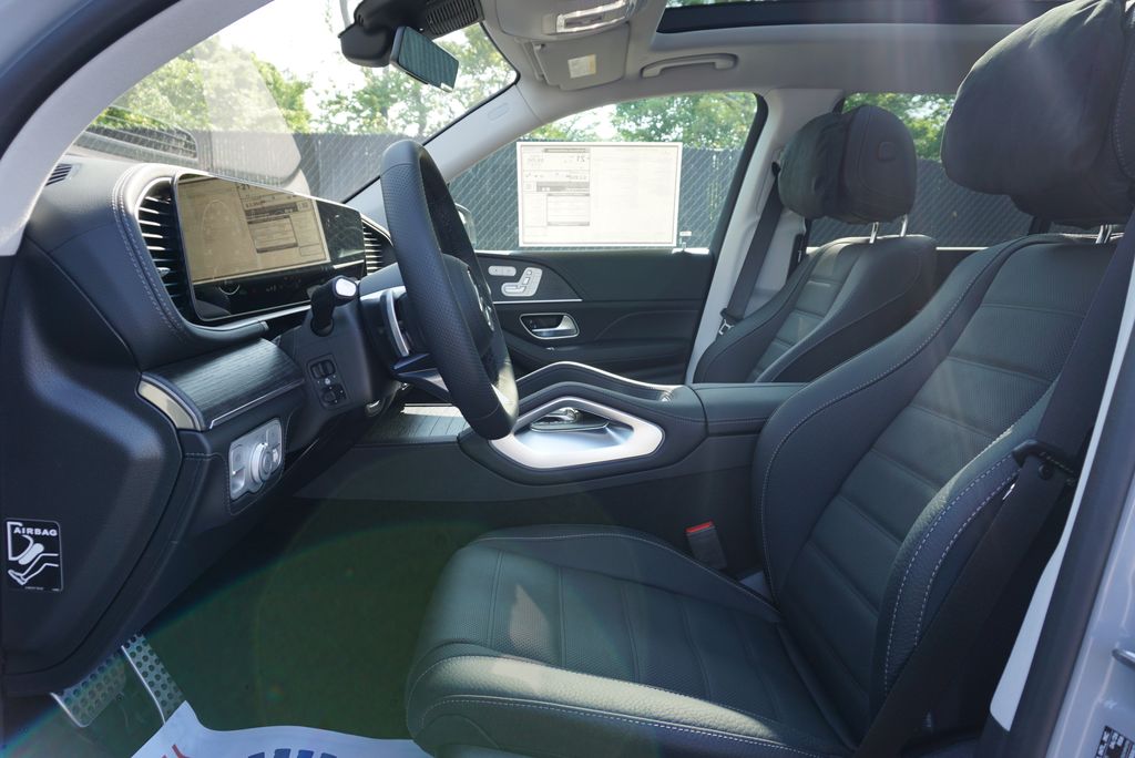 Thumbnail: 2026 Mercedes-Benz GLS - 18