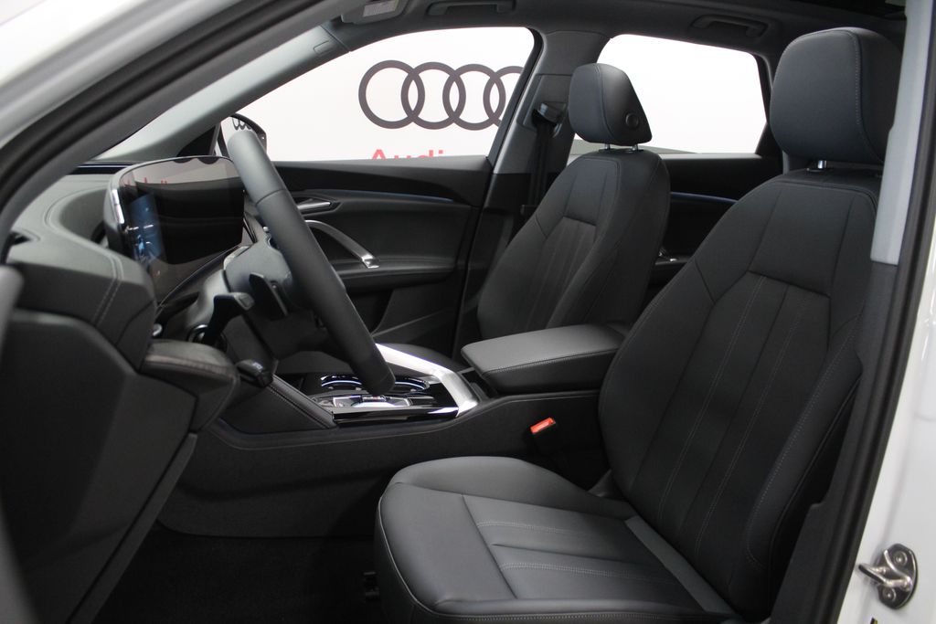 Thumbnail: 2026 Audi Q5 - 10
