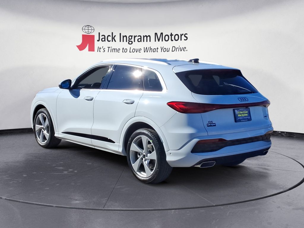 used 2025 Audi Q5 car, priced at $52,587