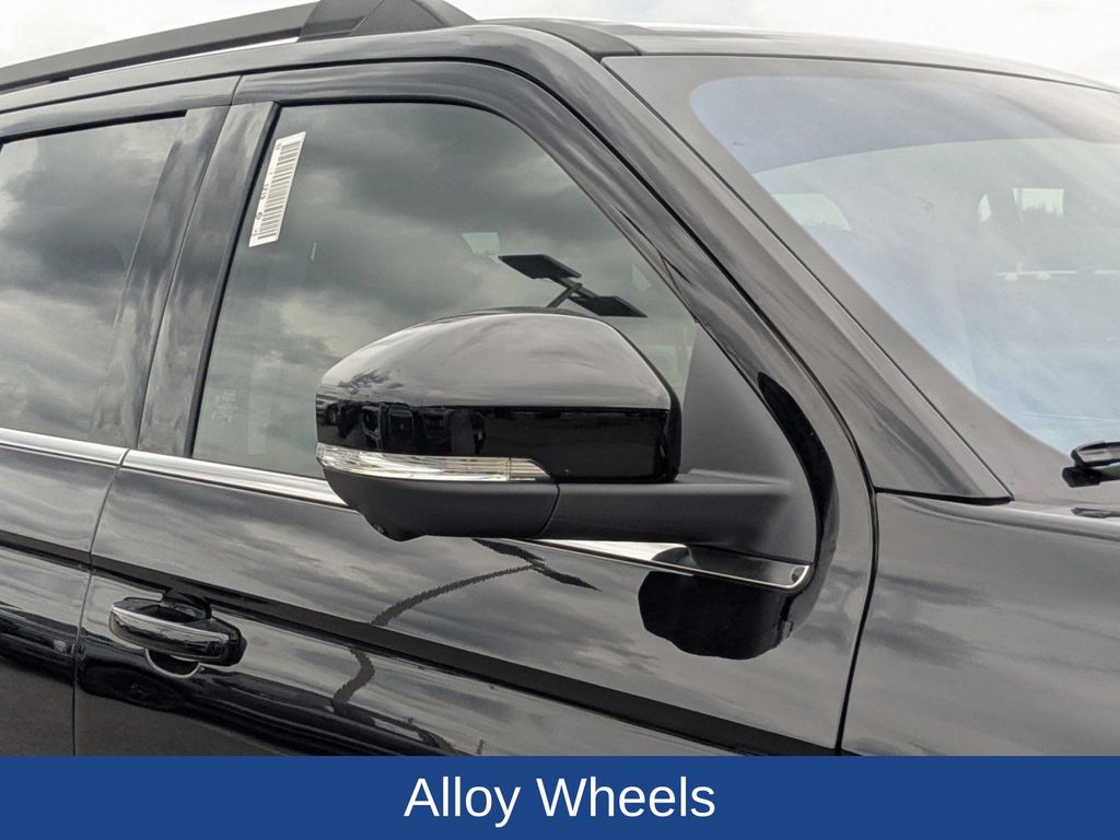 2025 Ford Expedition Active MAX