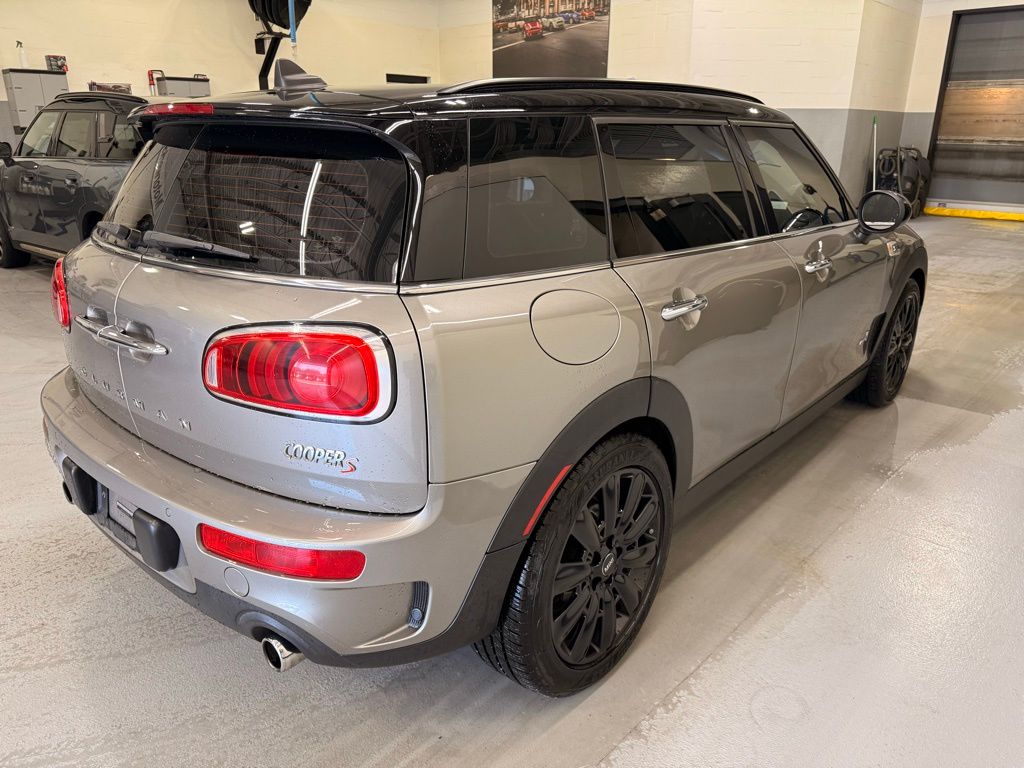 Thumbnail: 2019 MINI Cooper Clubman - 6