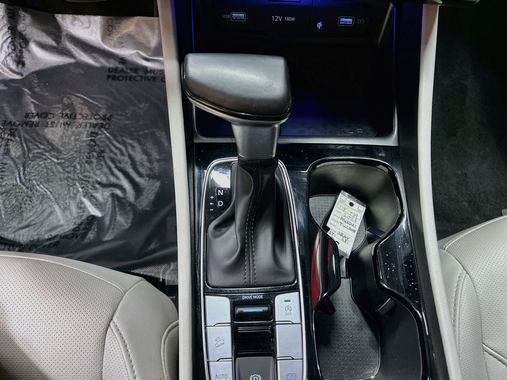 Used 2024 Hampton Gray Hyundai SEL image 17
