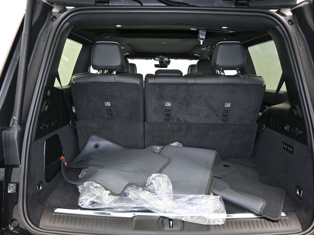 Used 2024 Diamond Black Crystal Pearlcoat Jeep Series II image 45