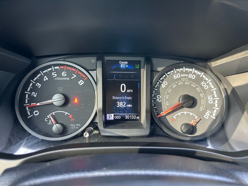 Thumbnail: 2021 Toyota Tacoma - 21