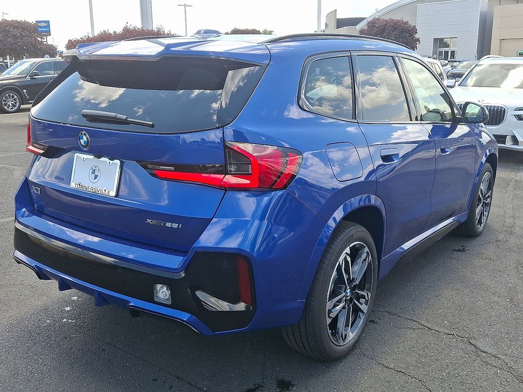 2025 BMW X1 xDrive28i 4
