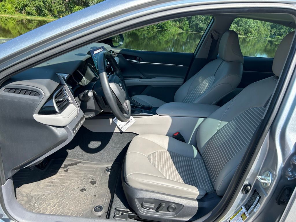 2024 Toyota Camry SE 14
