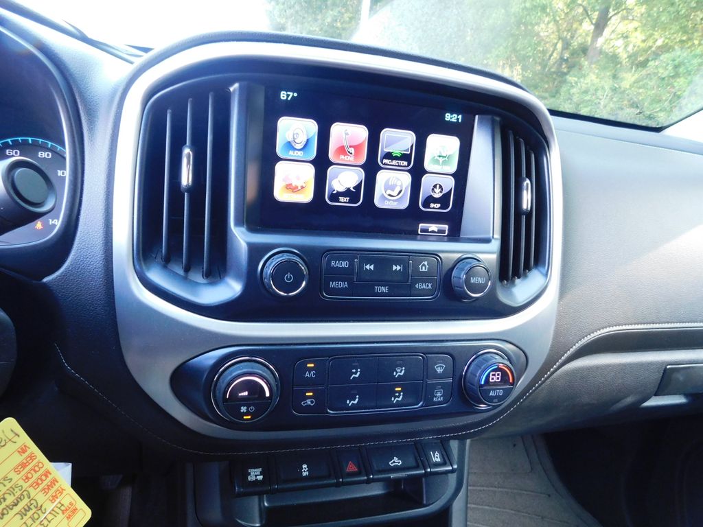Thumbnail: 2017 GMC Canyon - 9