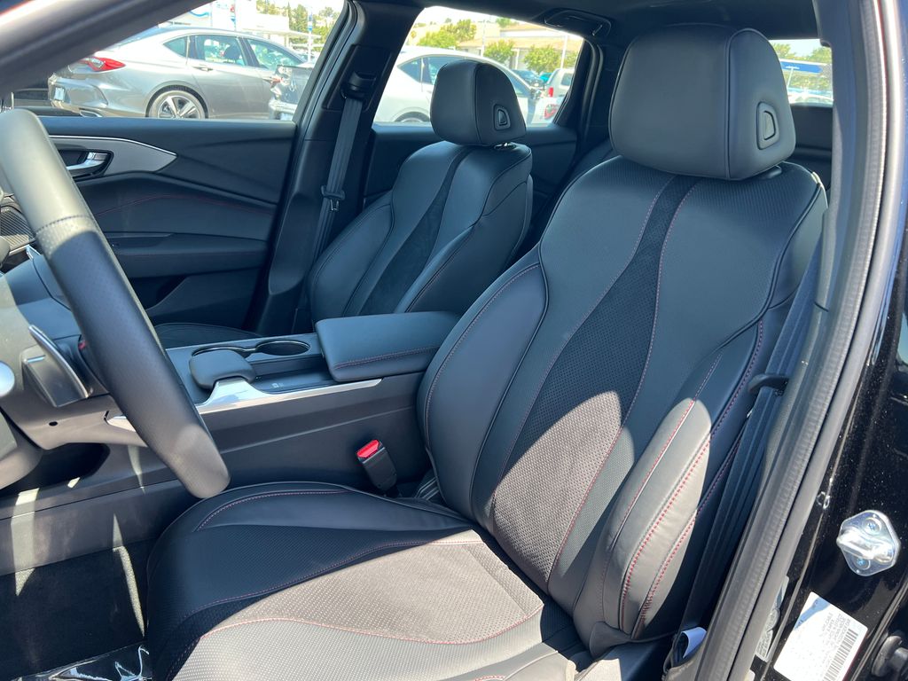 Thumbnail: 2025 Acura TLX - 15