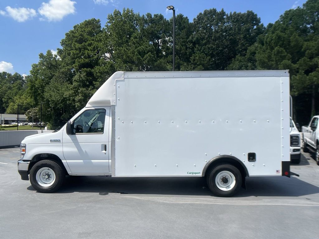 2025 Ford E-350SD Base 4