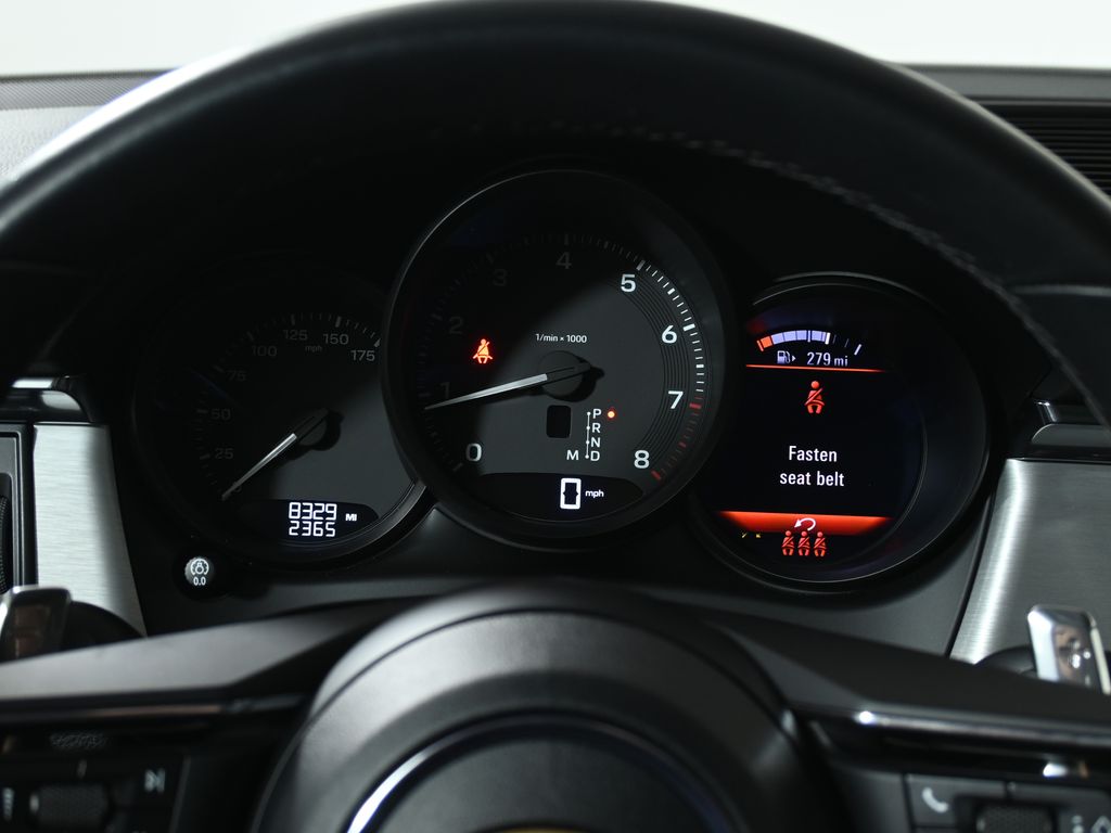 Thumbnail: 2025 Porsche Macan - 20