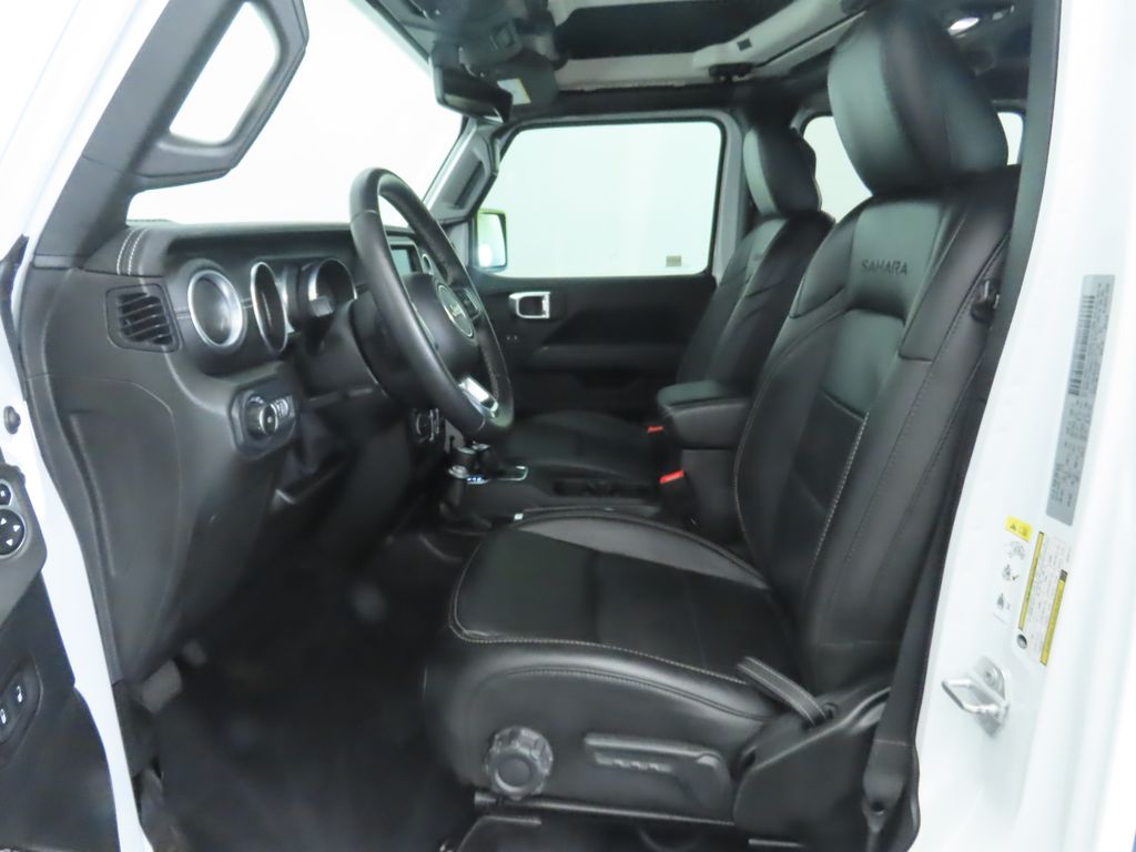 Thumbnail: 2018 Jeep Wrangler - 20