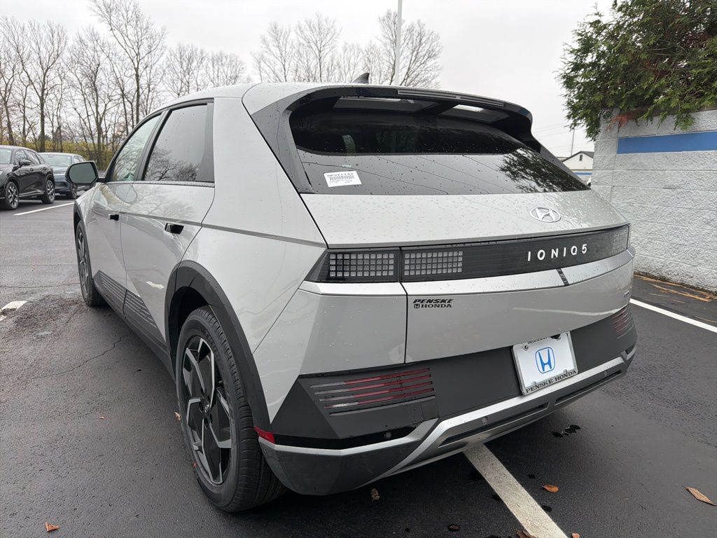 Thumbnail: 2024 Hyundai Ioniq 5 - 3