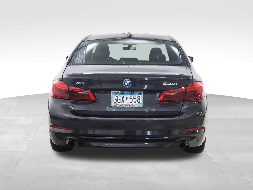 2020 BMW 5 Series 530i xDrive 4