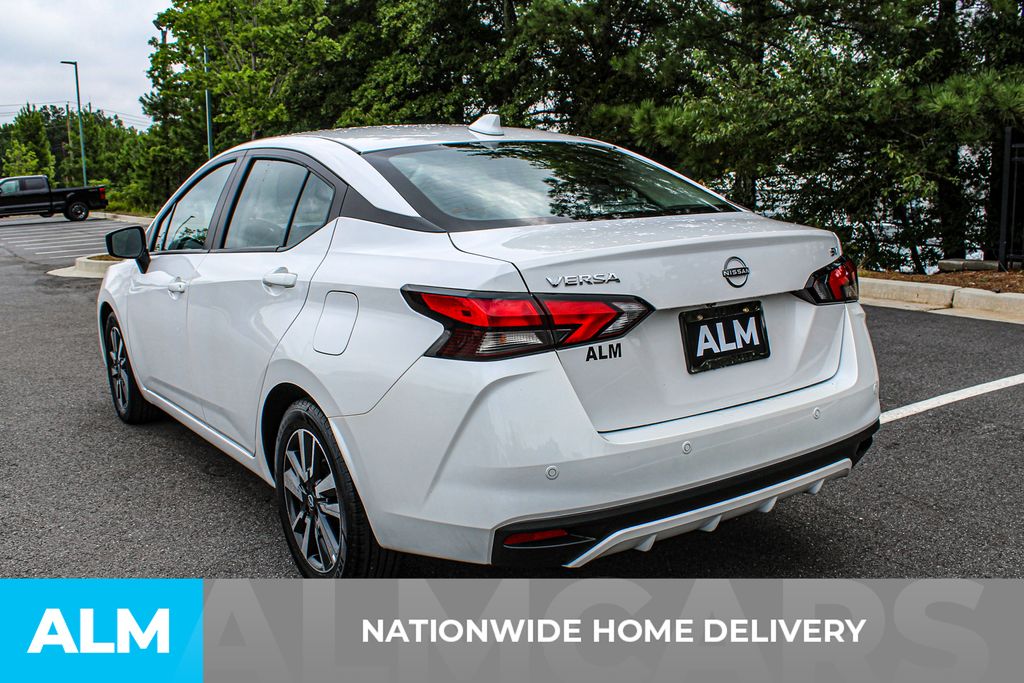 Used 2024 White Nissan 1.6 SV image 4