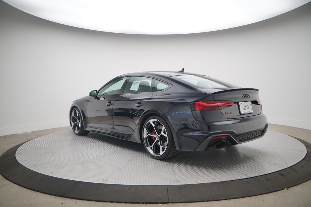 2025 Audi RS 5  4