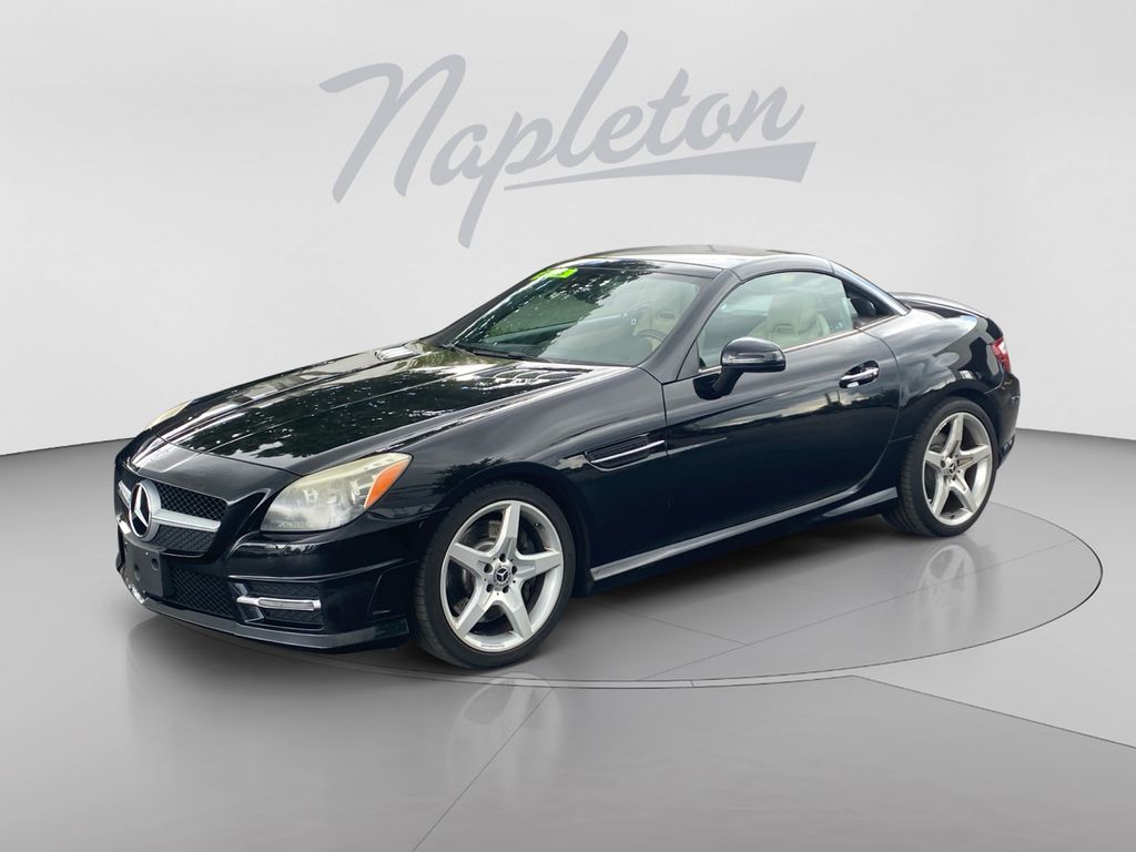 Obsidian Black Metallic 2013 Mercedes-Benz SLK Convertible Rear-Wheel Drive 7-Speed Automatic