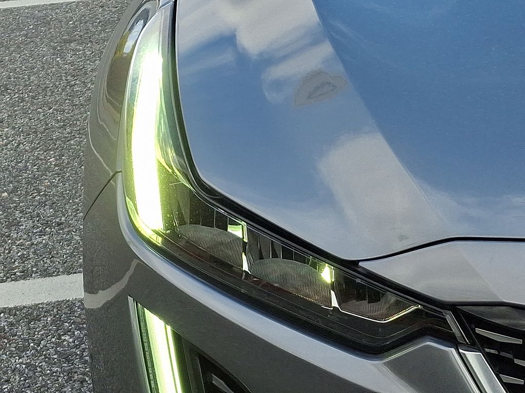 Thumbnail: 2021 Cadillac CT5 - 9