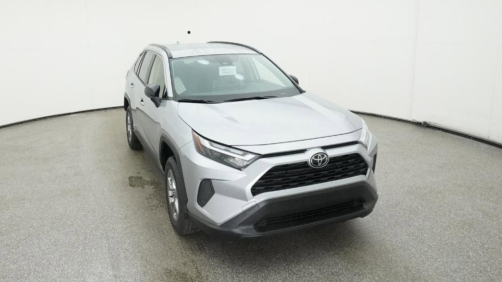 2025 Toyota RAV4 LE 29