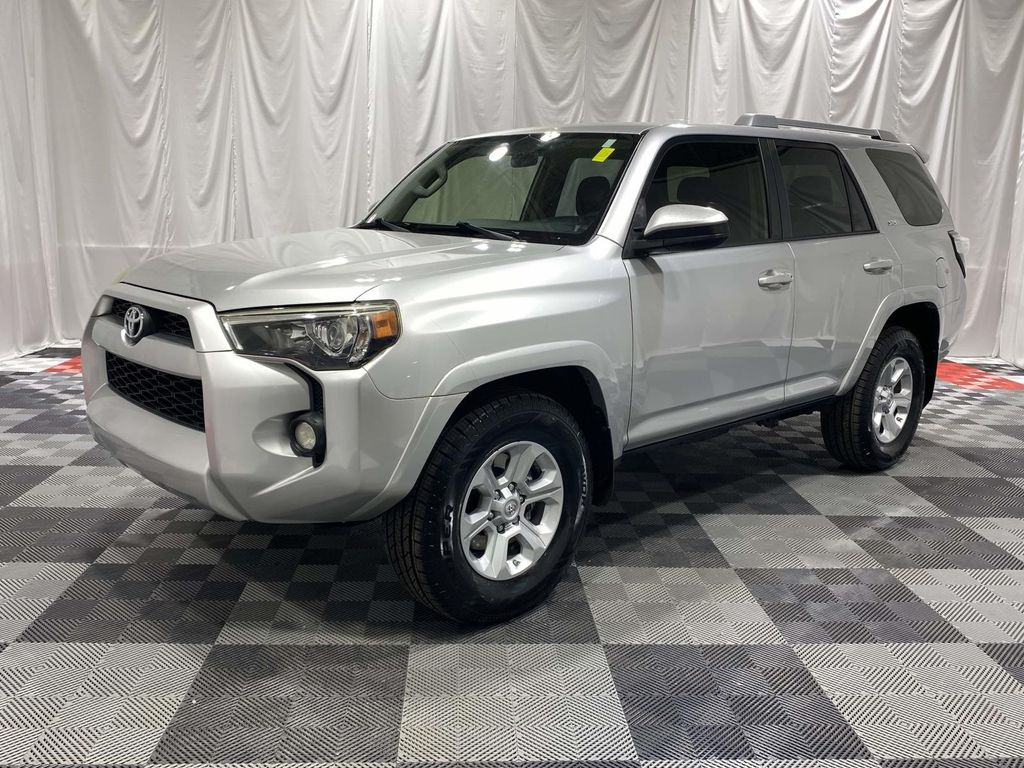 Classic Silver Metallic 2016 Toyota 4Runner SR5 SUV / Crossover 4X2 5-Speed Automatic Overdrive