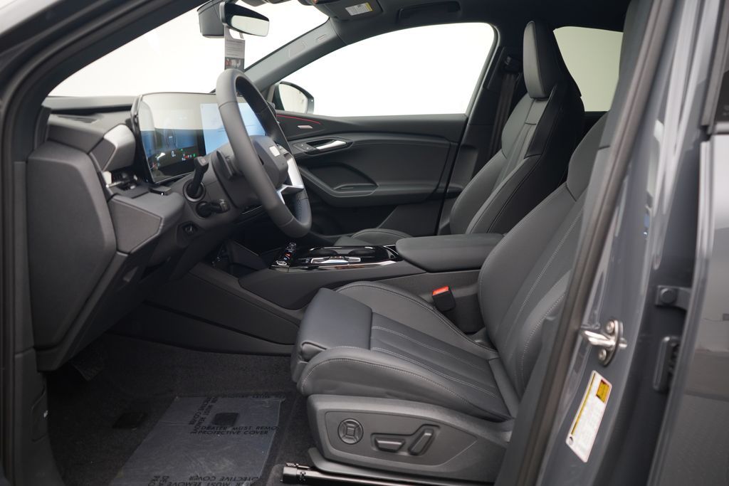 Thumbnail: 2027 Audi Q6 e-tron - 6