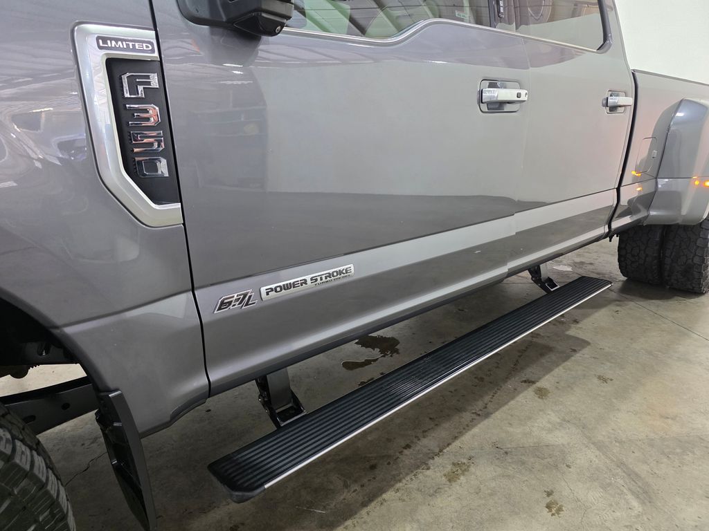 2021 Ford F-350SD Limited