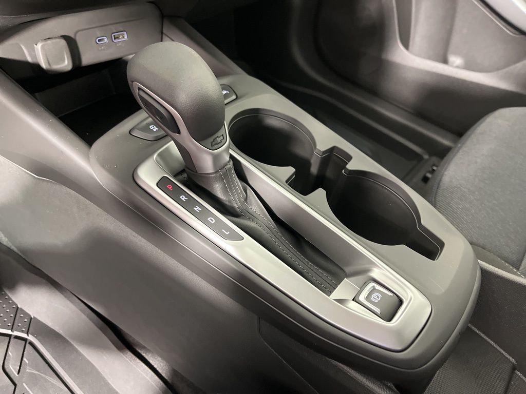 Thumbnail: 2026 Chevrolet Trax - 30