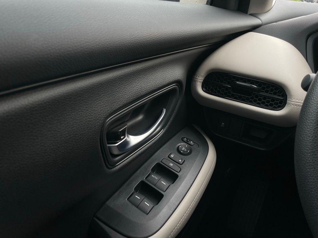 Thumbnail: 2026 Honda HR-V - 22