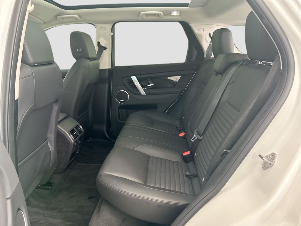 Thumbnail: 2025 Land Rover Discovery Sport - 20