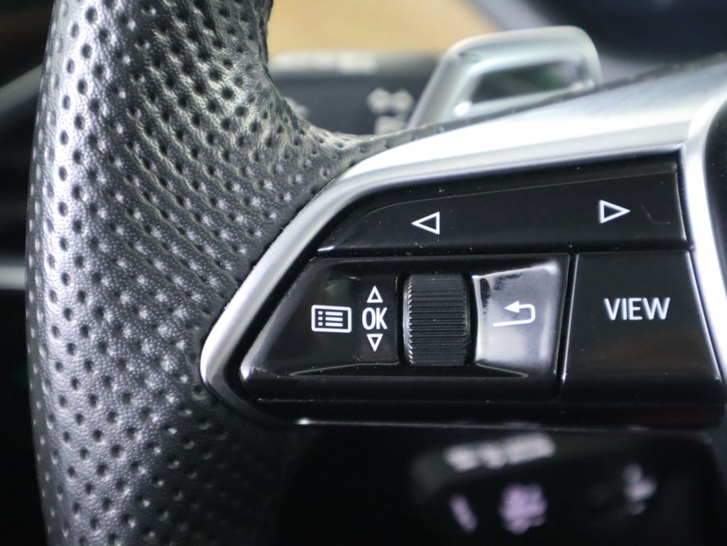 Thumbnail: 2023 Audi e-tron GT - 11