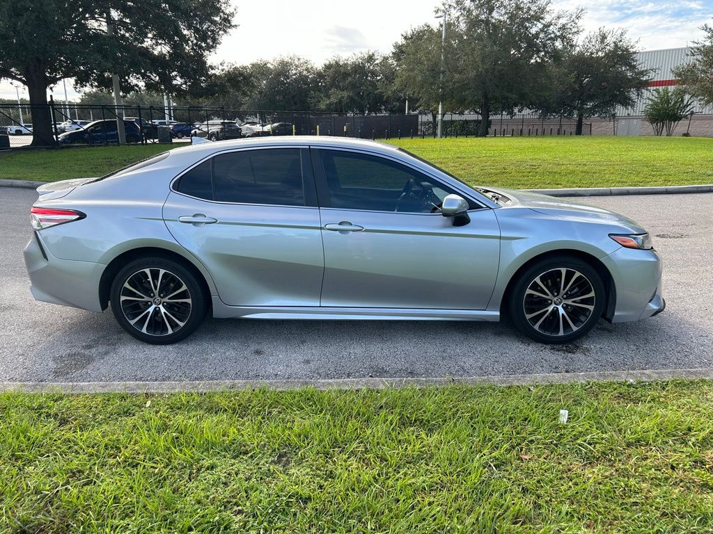 Thumbnail: 2020 Toyota Camry - 6