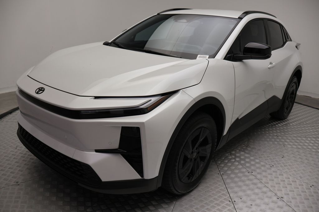 Thumbnail: 2026 Toyota C-HR - 2