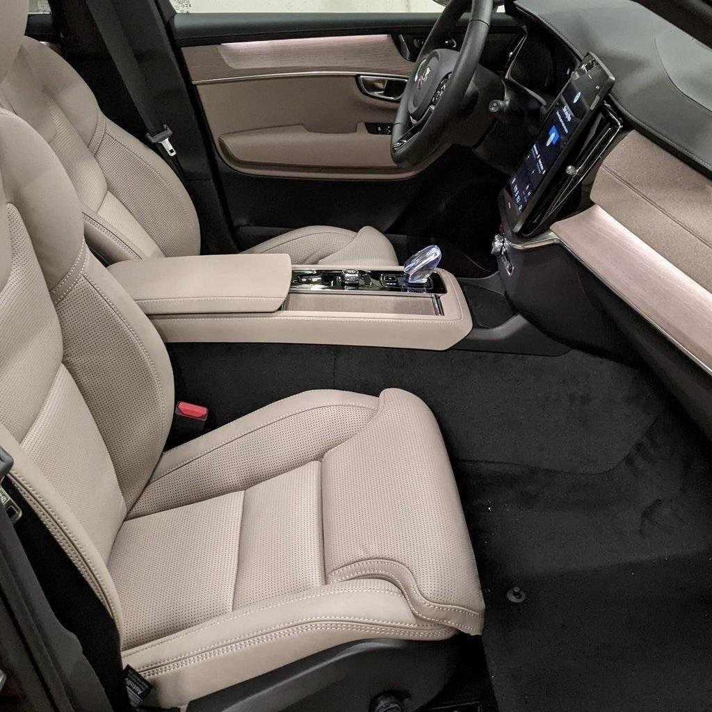 2026 Volvo XC90 Ultra - Photo 27