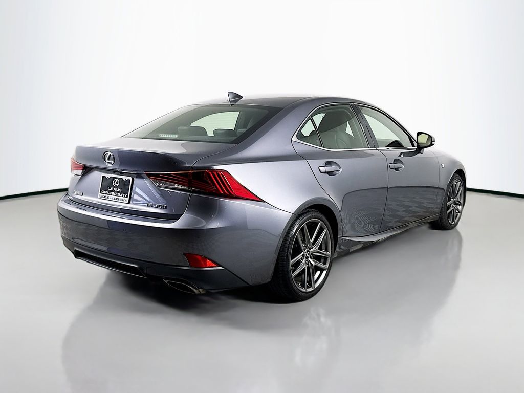 Thumbnail: 2019 Lexus IS - 5