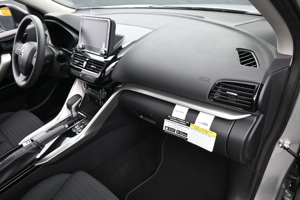 New 2026 Silver Mitsubishi LE image 40