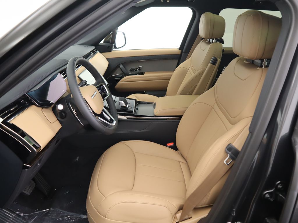 Thumbnail: 2025 Land Rover Range Rover Sport - 20