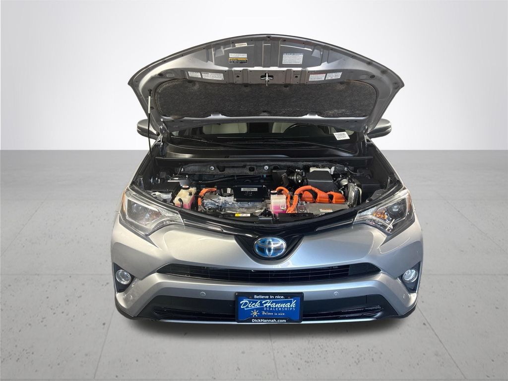 2017 Toyota RAV4 Hybrid XLE