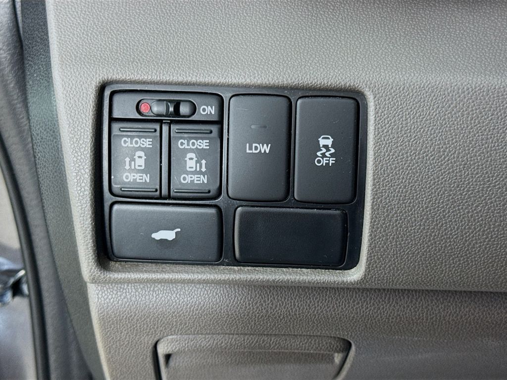 Used Car 2015 Honda Odyssey  Ex-l For Sale Under $12,000 In Austin, Texas