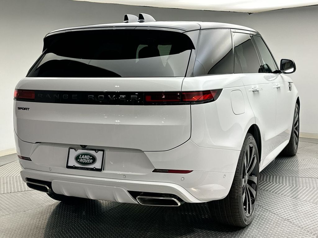 2025 Land Rover Range Rover Sport SE Dynamic 3