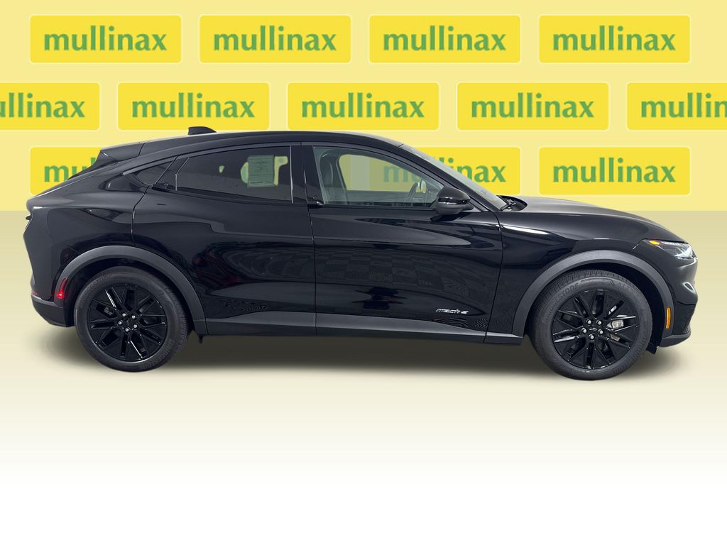 New 2026 Black Ford Select image 19