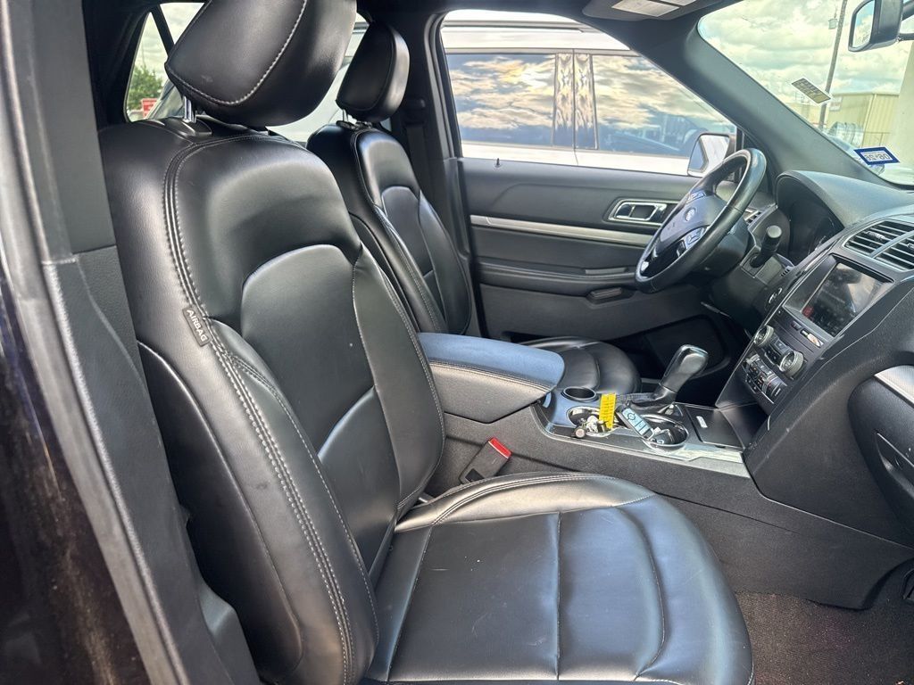 2019 Ford Explorer XLT Black at Autostrade