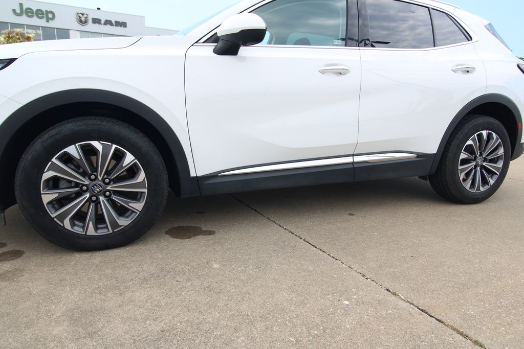 Used 2024 Buick Envision SUV