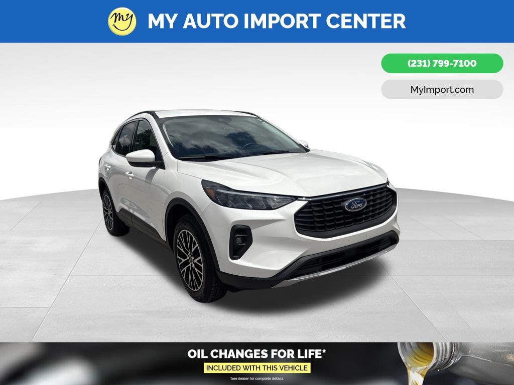 White Metallic 2025 Ford Escape Hybrid Plug-in SUV / Crossover Front-Wheel Drive Continuously Variable Transmission