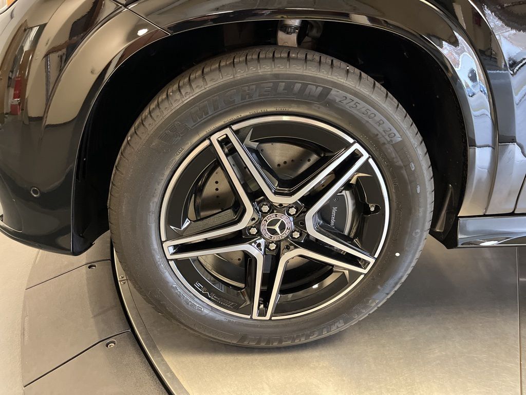 Thumbnail: 2026 Mercedes-Benz GLE - 10