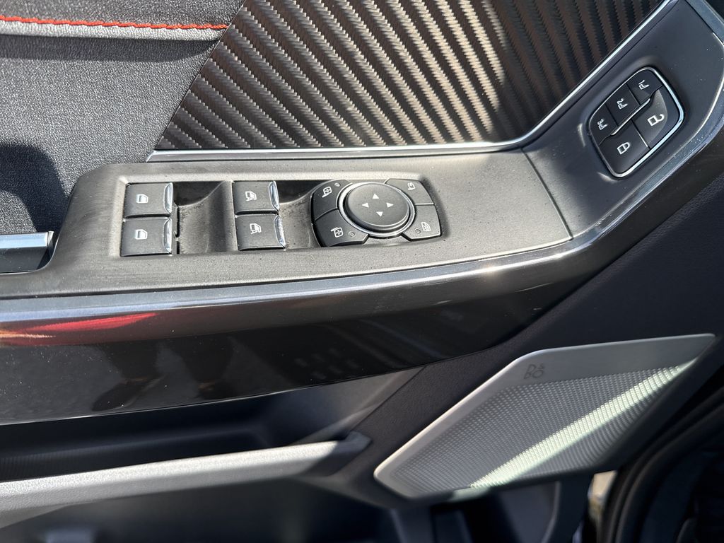 2023 Ford F-150 Raptor - 10